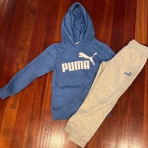 Boys Puma sweatshirt and sweatpants 2 piece set size small 7/8